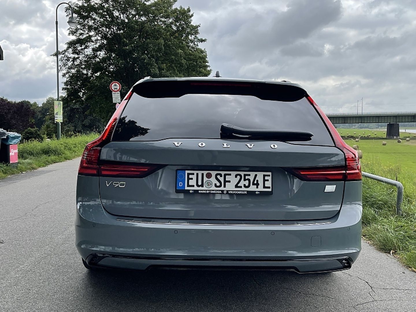 Volvo V90 Recharge T6 AWD