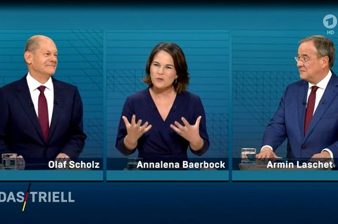 Scholz, Laschet und Baerbock diskutieren: Klima-Aktivisten und Journalisten kritisieren Triell-Moderatoren