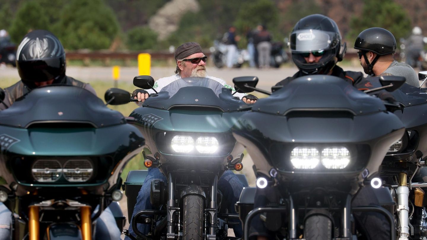 Biker auf ihren Motorrädern