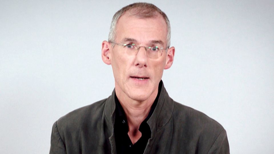Priester Bernd Mönkebüscher spricht über seine Homosexualität Priester Bernd Mönkebüscher spricht über seine Homosexualität