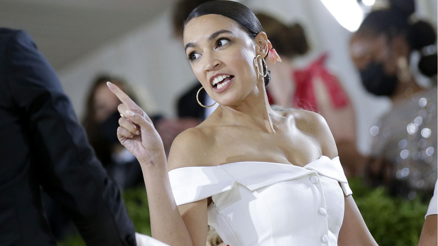 AOC