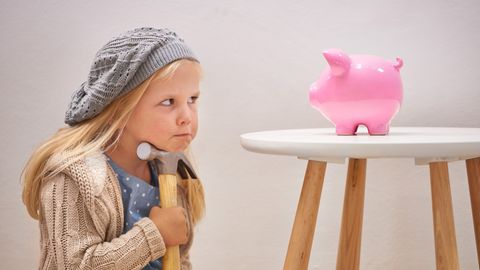 Wer früh anfängt, fürs Kind zu sparen, kann auf ordentliche Summen kommen