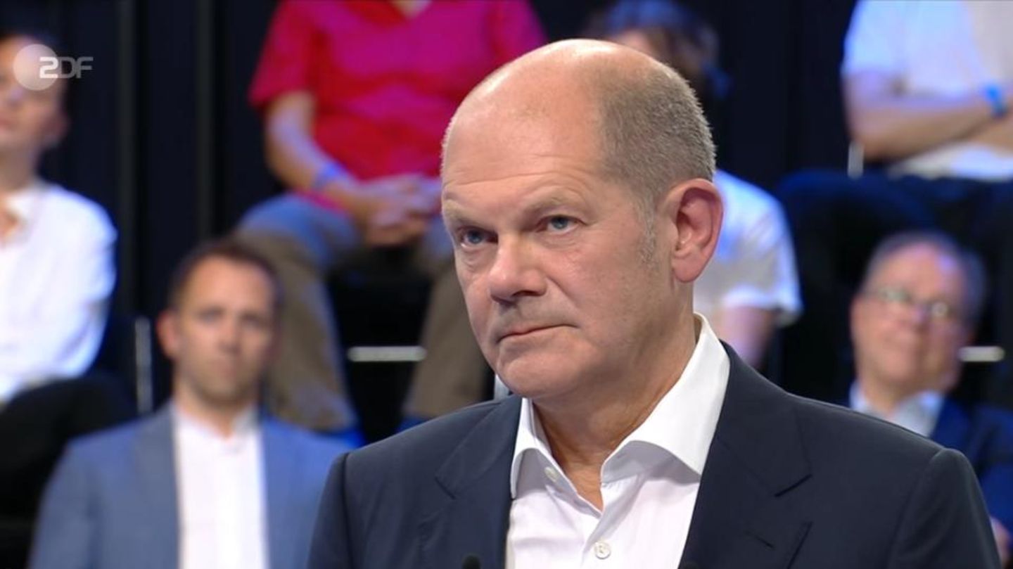“Plain text” on ZDF: Olaf Scholz, the big hugger