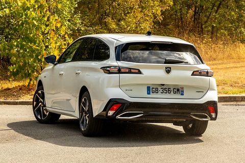 Der Peugeot 308 SW Hybrid 180 e-EAT8 ist komfortabel abgestimmt
