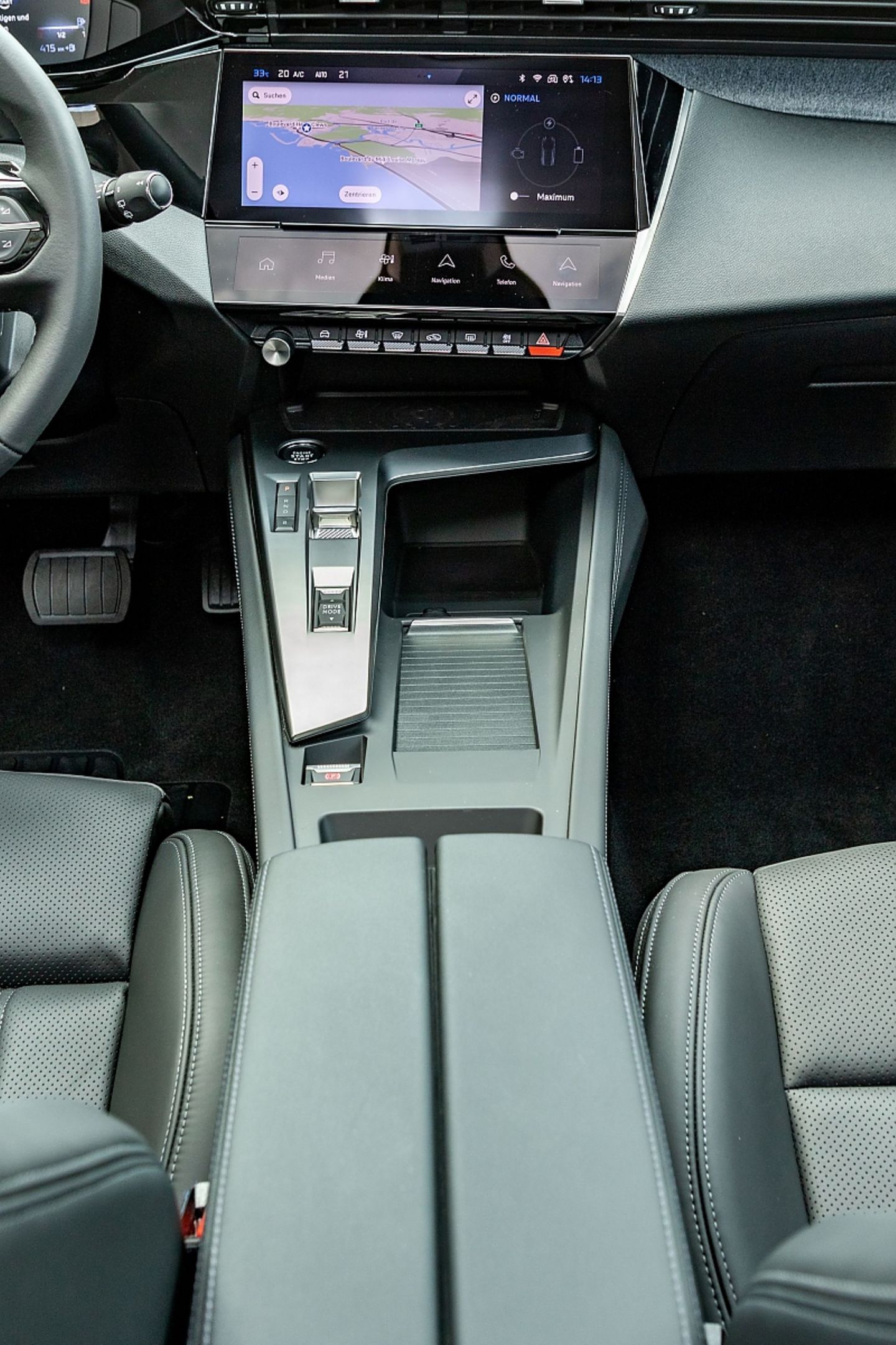 Der Drive-Mode Schalter ist aus anderen Autos des Stellantis-Konzerns bekannt