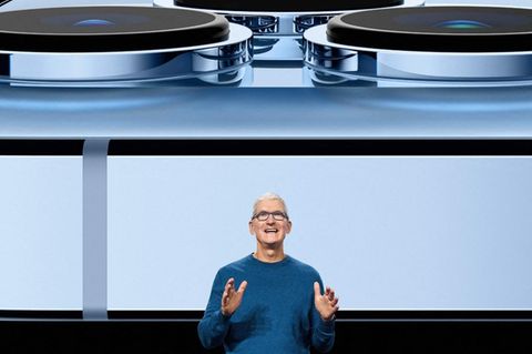 Apple CEO Tim Cook stellt das neue iPhone 13 vor