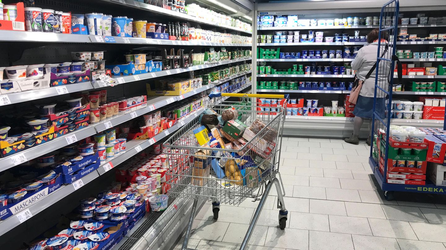 No delivery bottlenecks: Customers are surprised at empty shelves at Edeka