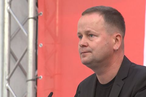 Video: Berlin: Linken-Spitzenkandidat Klaus Lederer kämpft ums Weiterregieren