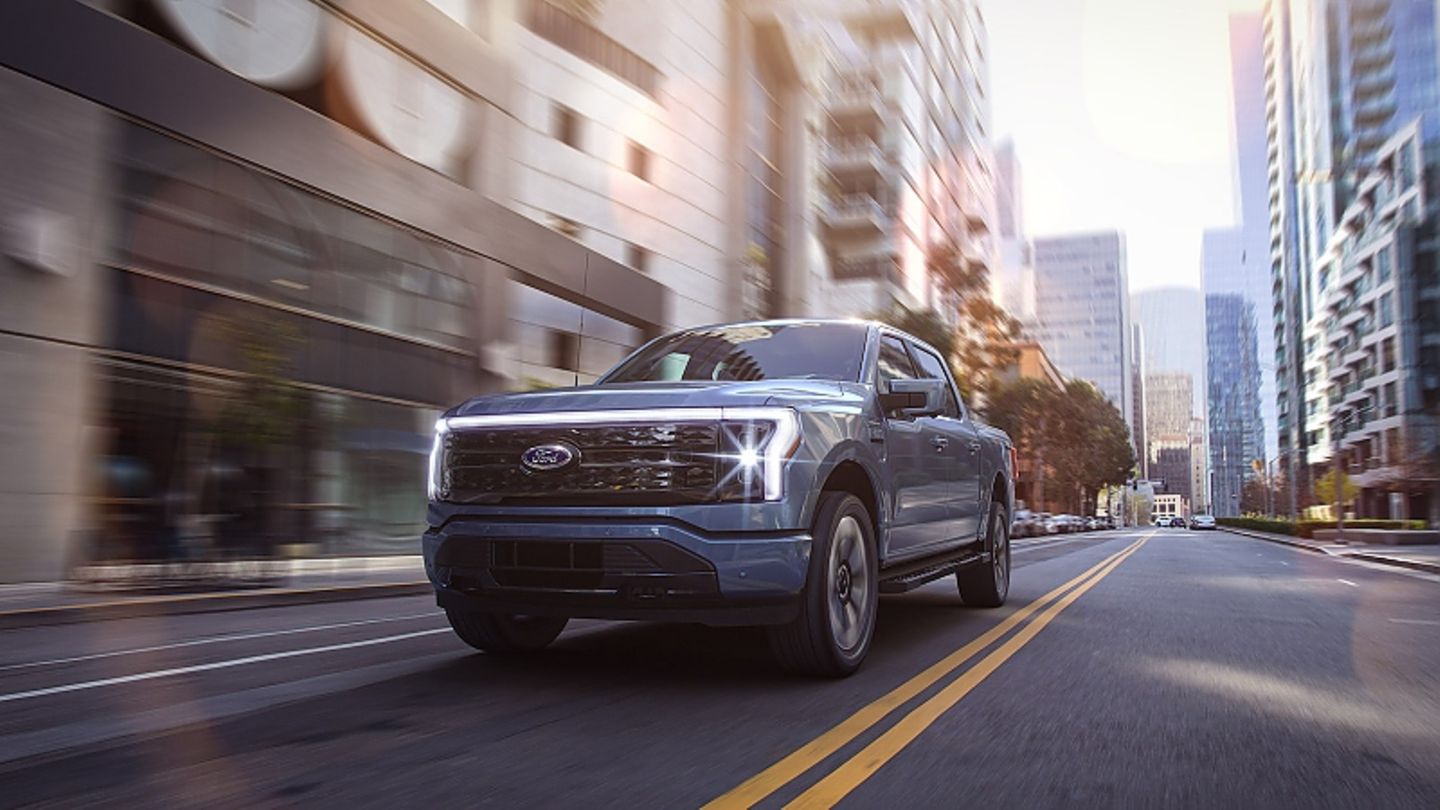 Ford F-150 Lightning 2022