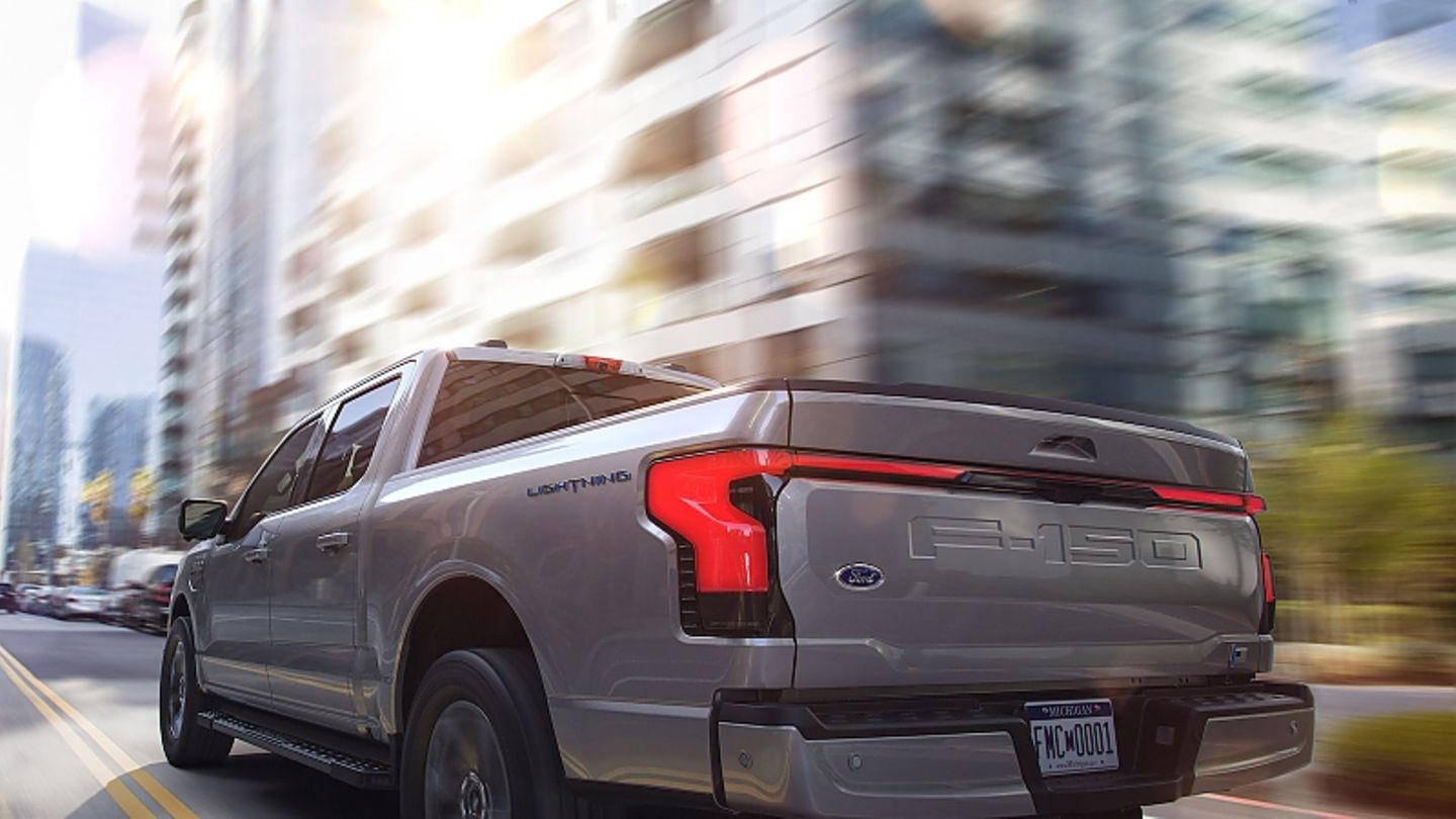 Ford F-150 Lightning 2022
