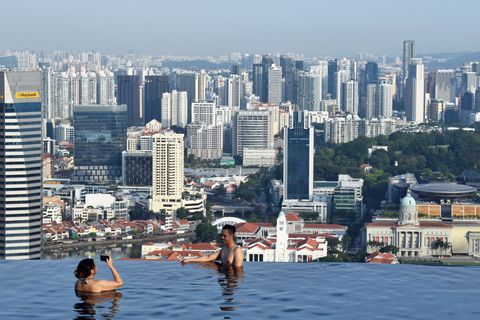 Pool auf dem Dach des Marina Bay Sands Resort