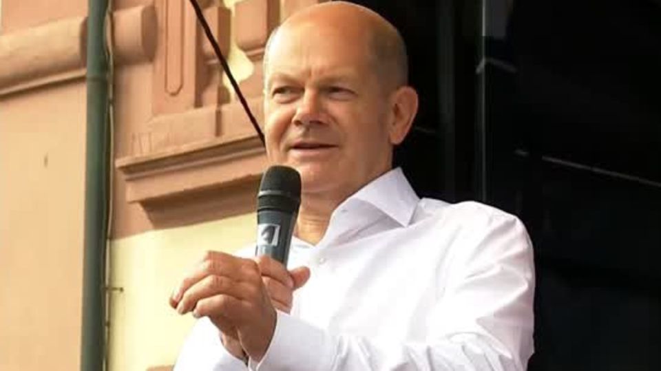 Schlagabtausch im Wahlkampf: Scholz kontert Kleinkrieg mit Laschet: "SPD war immer auf der richtigen Seite der Geschichte"