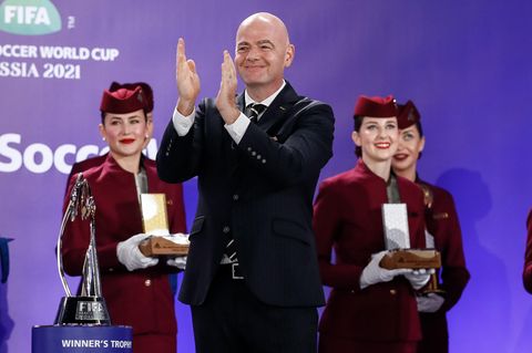 Gianni Infantino während der Siegerehrung der Strandfußball-WM in Moskau Ende August