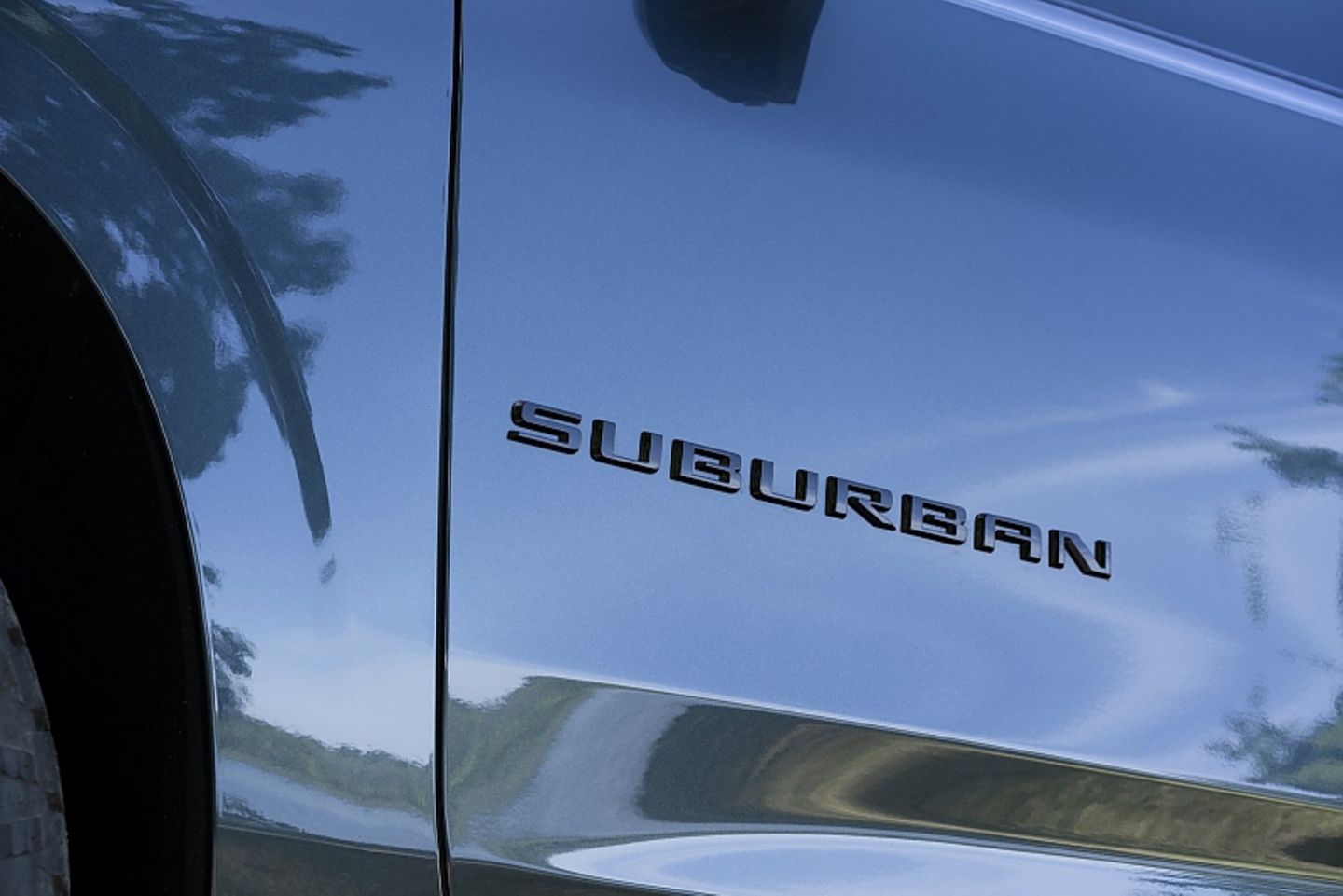 Chevrolet Suburban DSS