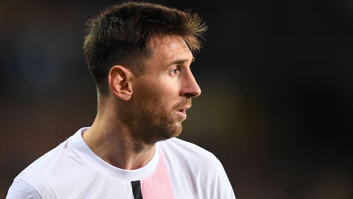 Lionel Messi PSG 2021