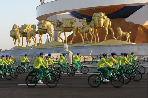 Turkmenistan: Eine Fahrradparade