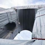 Die Verhüllung des Arc de Triomphe durch Chirsto und Jeanne-