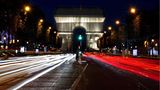 Die Verhüllung des Arc de Triomphe durch Chirsto und Jeanne-Claude