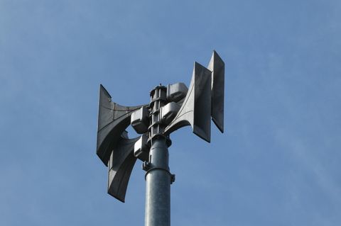 Eine Elektronische Sirene zur Alarmierung und Katastrophenwarnung der Bevölkerung