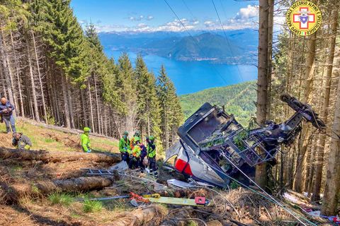 Bei dem tragischen Gondelabsturz in Stresa am Lago Maggiore verloren Eitans Eltern und sein Bruder ihr Leben