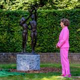 Prinzessin Margriet im Naturpark Groot Speijk in Oisterwijk bei der Enthüllung der Gedenkstatue