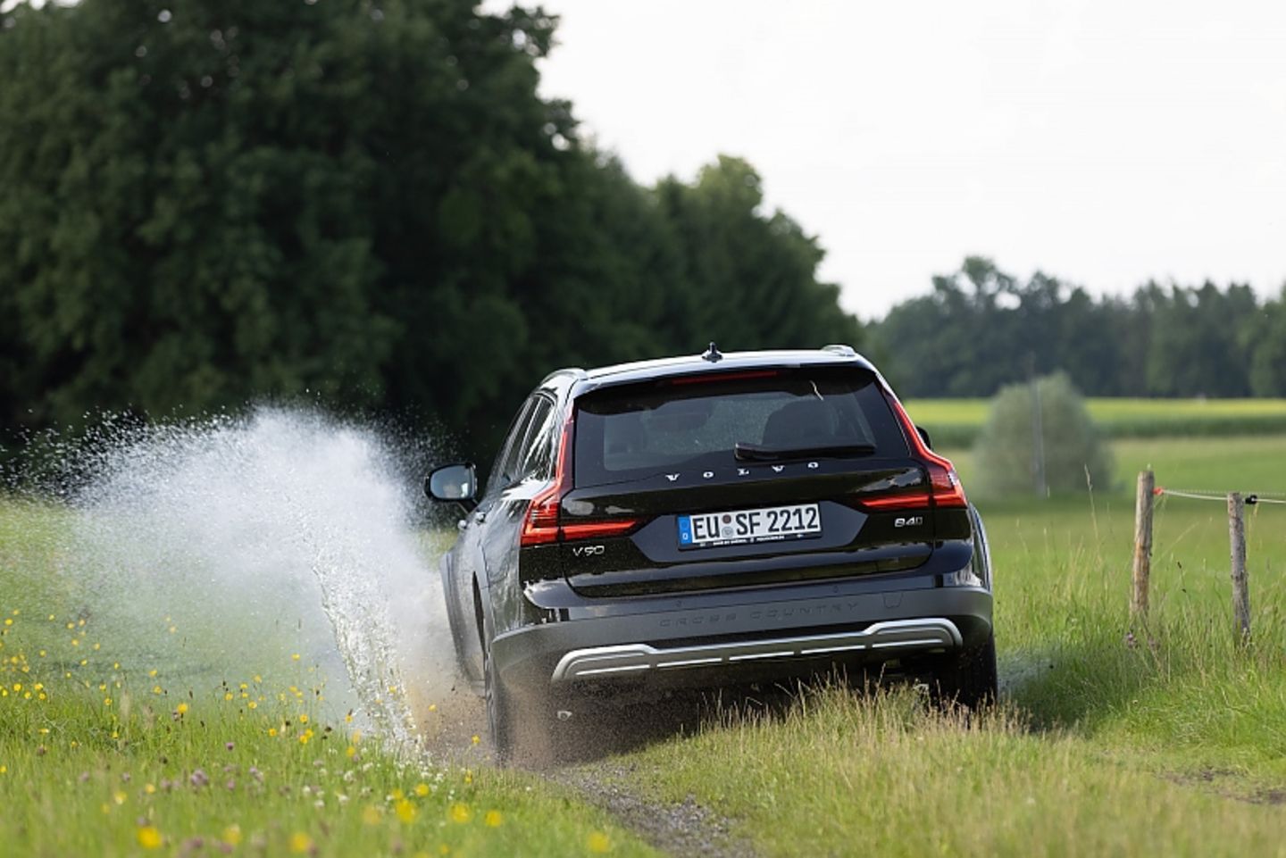 Volvo V90 Cross Country B4 MHEV