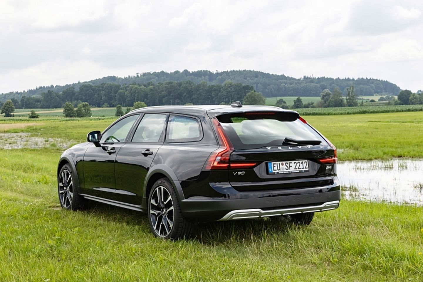 Volvo V90 Cross Country B4 MHEV