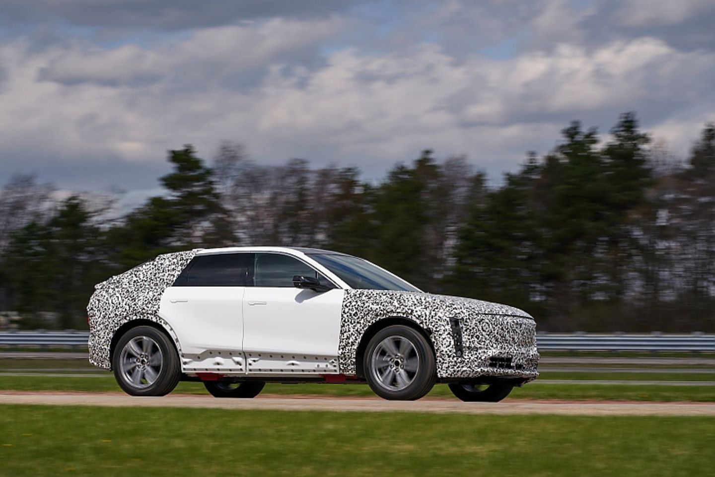 Cadillac Lyriq 2023