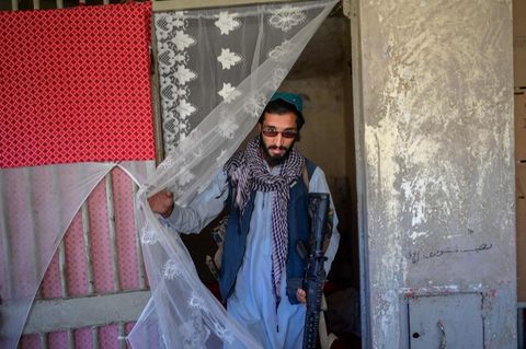 Ein aktueller Amnesty-Bericht zeigt schwerwiegende Menschenrechtsverletzungen durch die Taliban