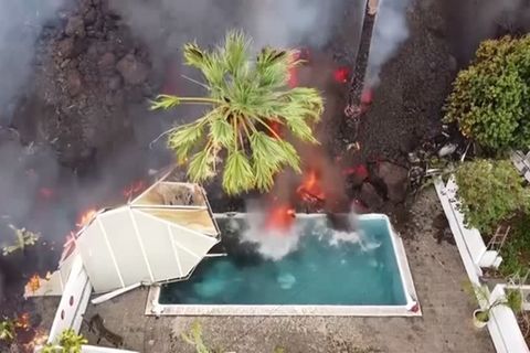 Video: Die Lava fließt - unaufhaltsam