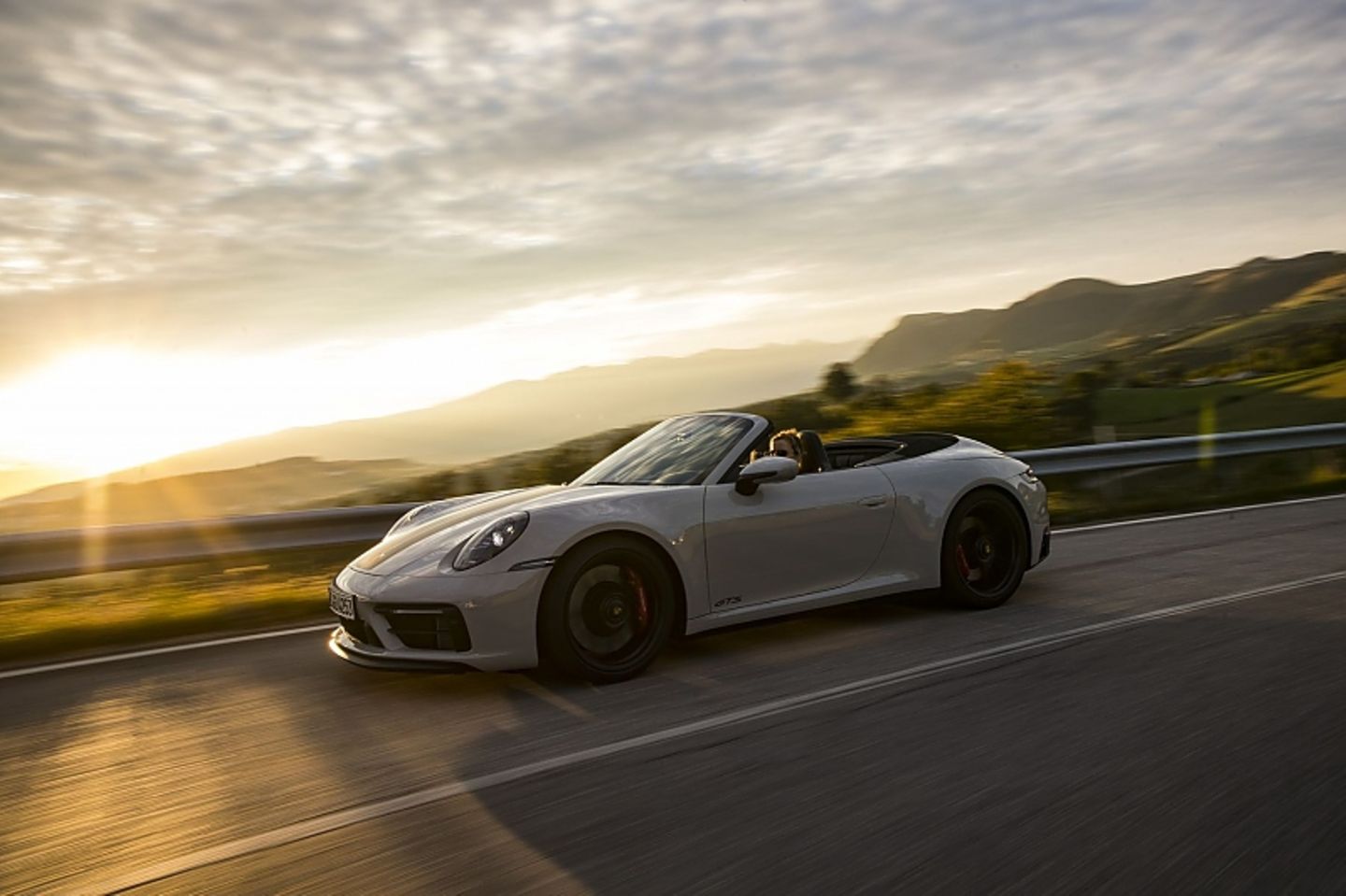 Porsche 911 Carrera 4 GTS Cabriolet