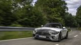 Das Fahrwerk des Mercedes AMG SL 2022 (R 232) ist sportlich aber nicht zu straff