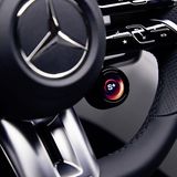 Das Lenkrad ist gespickt mit Bedienelementen