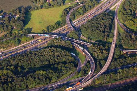 Autobahnkreuz Duisburg-Kaiserberg aus der Luft