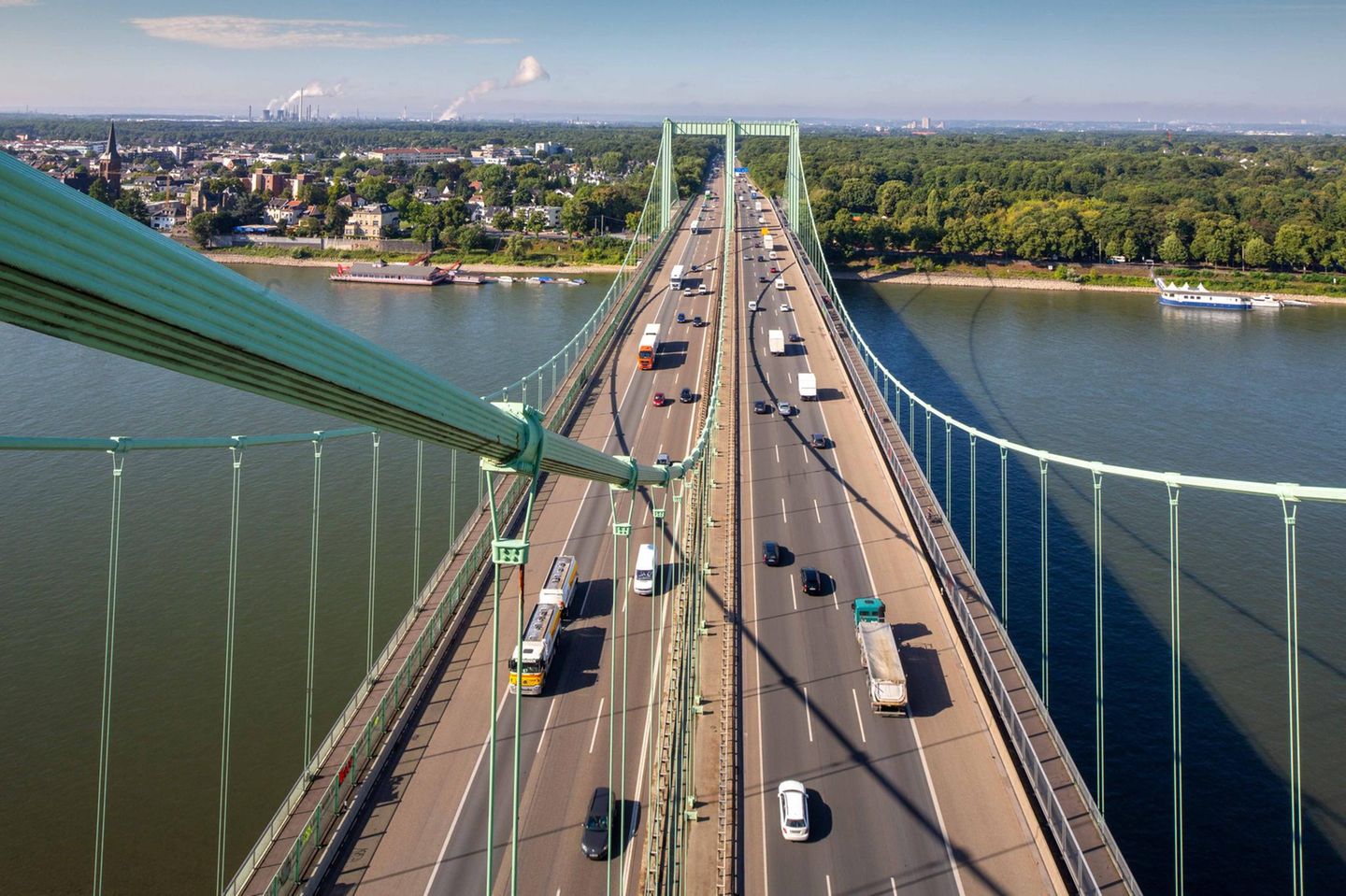 Rheinbrücke von Köln-Rodenkirchen