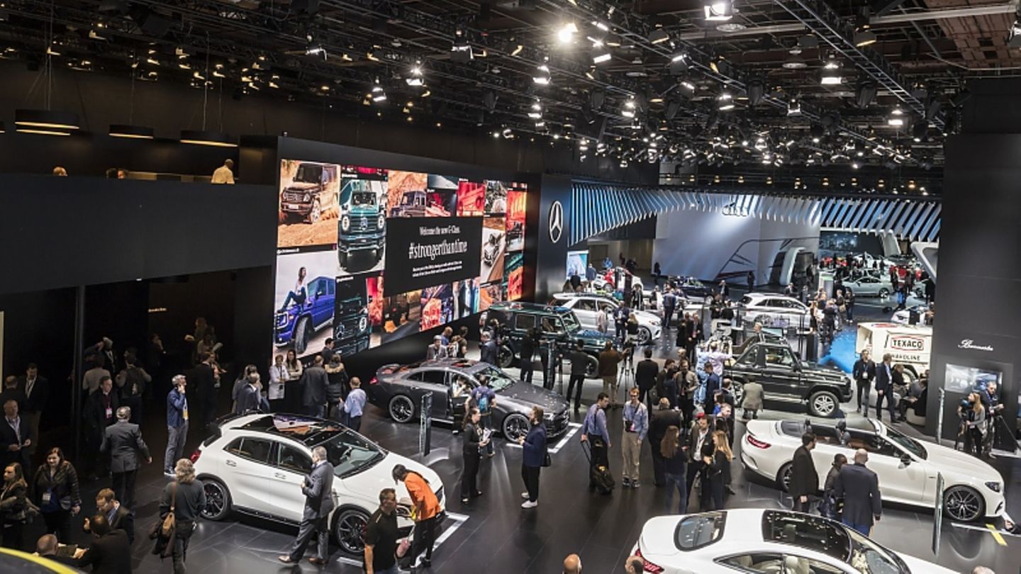 Mercedes Stand NAIAS 2018