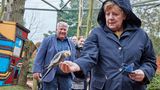 Bei manchen Tieren wirkte Merkel zurückhaltender.