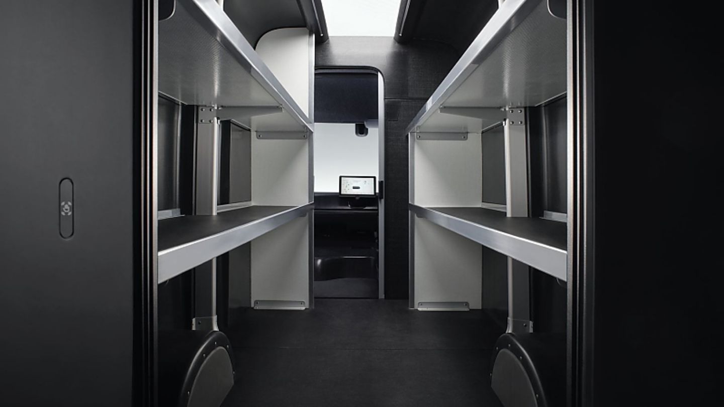 Arrival wants to revolutionize car manufacturing: Egg-laying woolen milk robots