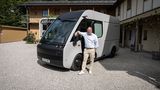 Arrival Van