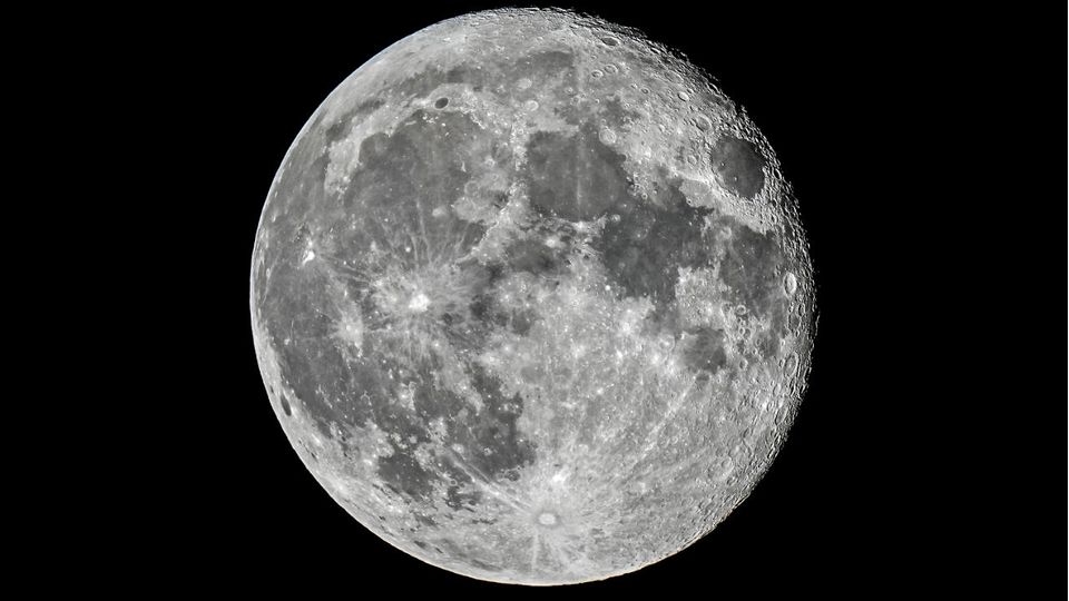 Studie über den Mond - Beeinflusst der Planet wirklich unseren Schlaf?