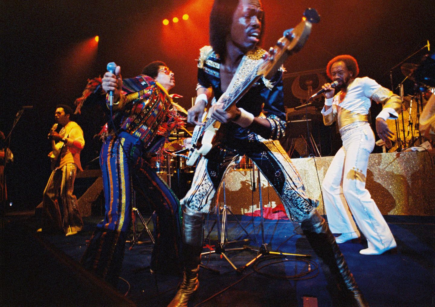 Earth, Wind & Fire Earth, Wind & Fire
