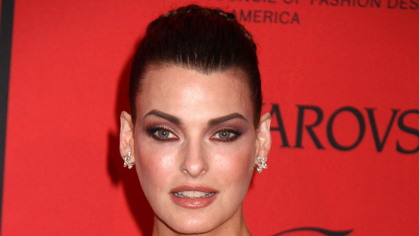 Linda Evangelista: Supermodel is demanding millions in damages