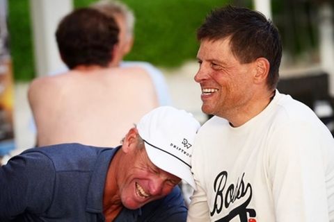 Die früheren Radsport-Profis Lance Armstrong (l.) und Jan Ullrich