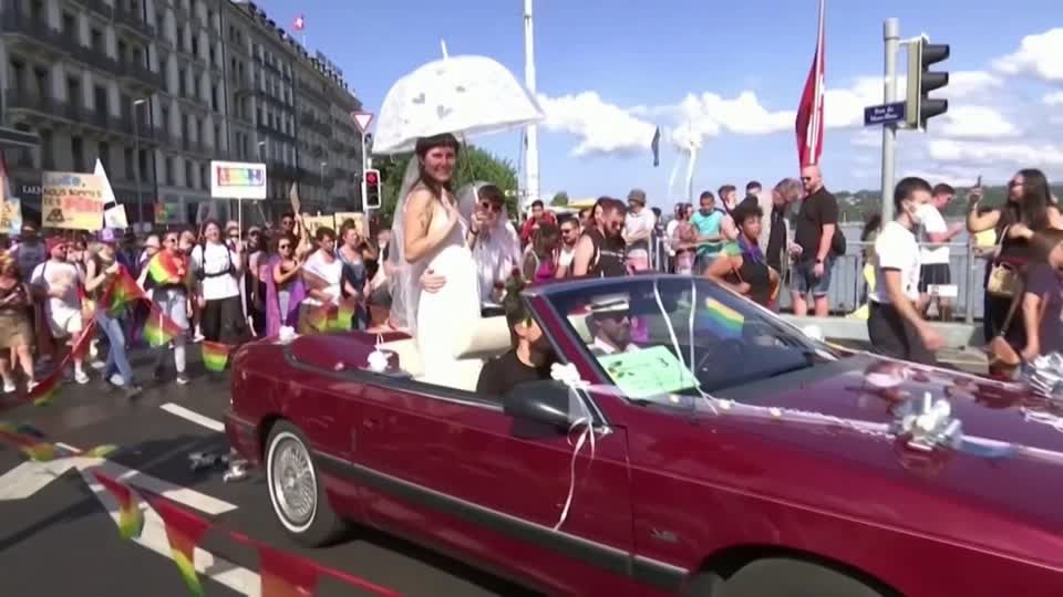 Brasilianische Sex-Party Läuft Aus Allen Fugen