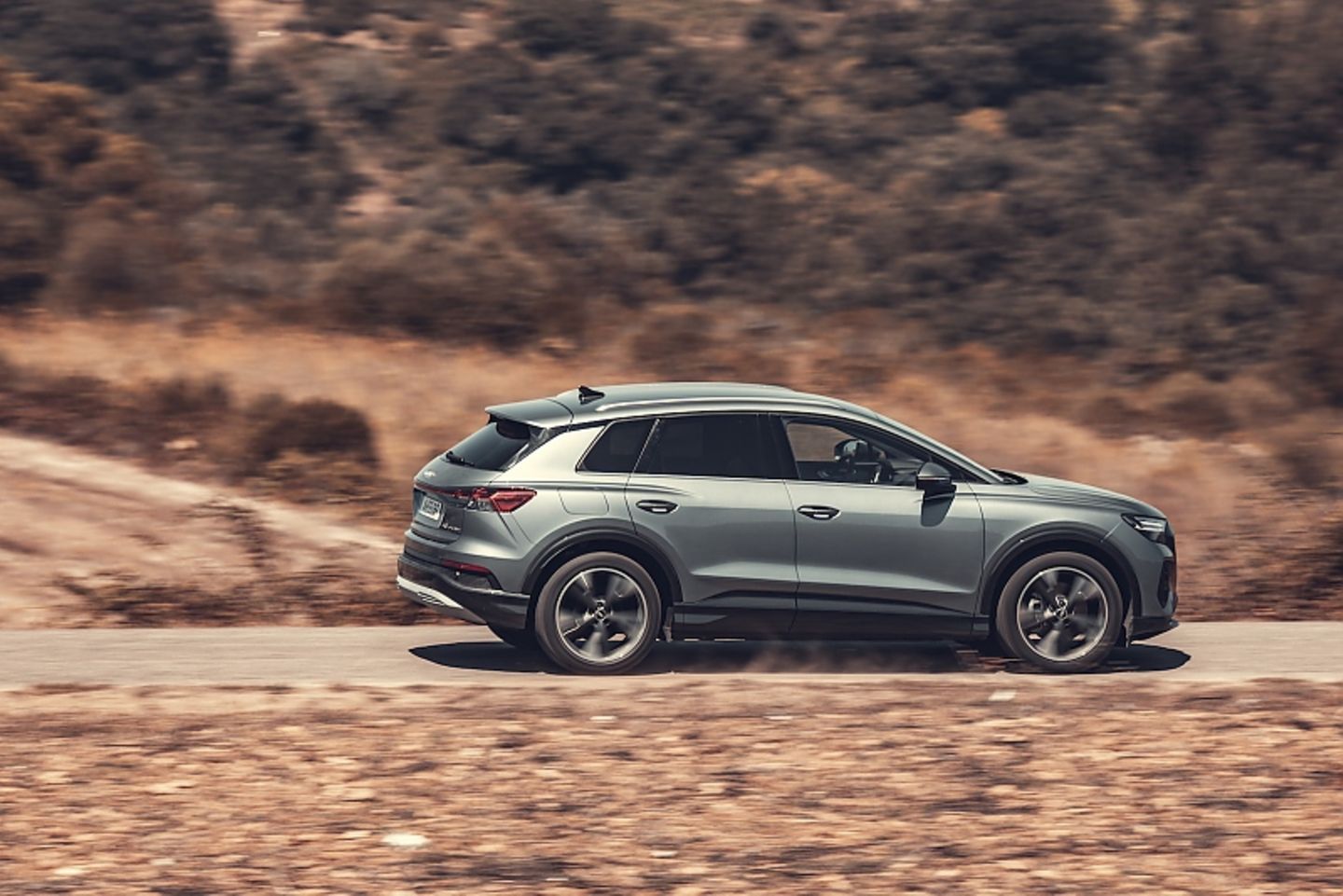 Vergleichstest Audi Q4 - Ford Mustang Mach-E