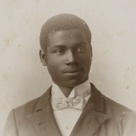 Porträt von Rudolf Duala Manga Bell, ca. 1892, Hoffotograf J. van Daalen