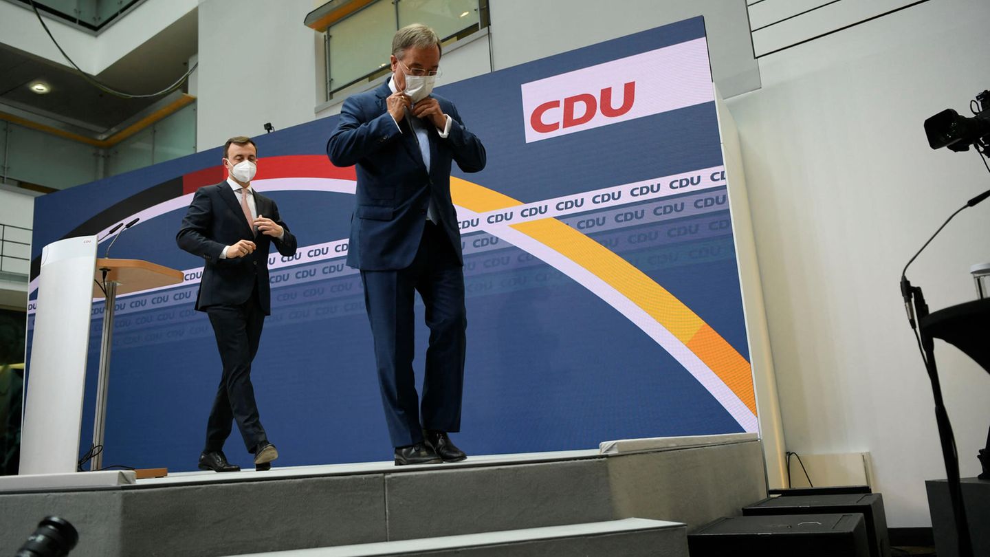 Criticism of Armin Laschet is increasing – but he is sticking to his plans