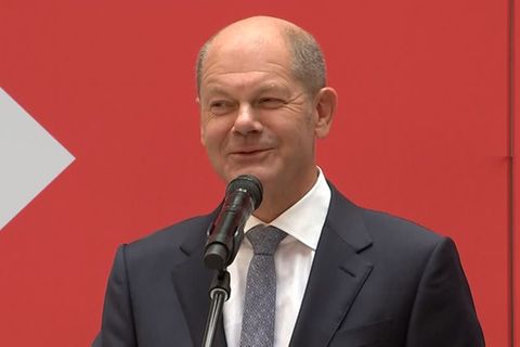 Video: Scholz sieht Fortschrittsgedanken als Gemeinsamkeit mit Grünen und FDP