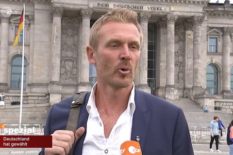 Nerling vor dem Reichstag