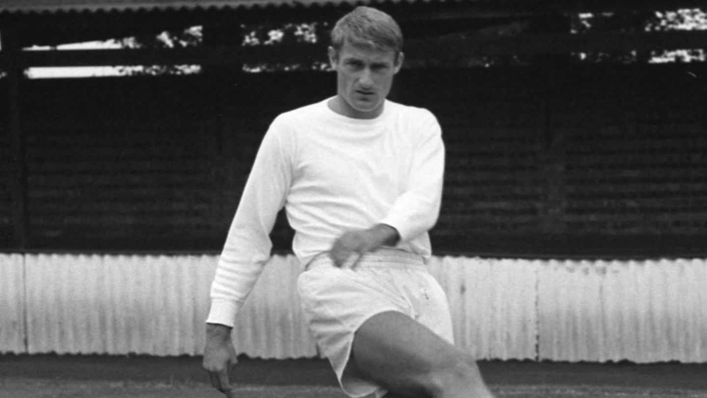 Roger Hunt: Former English soccer world champion is dead